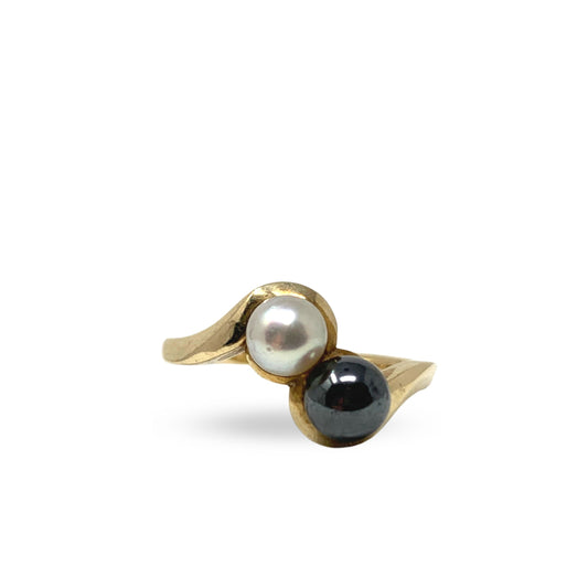 10K Gold Black & White Pearl Ring