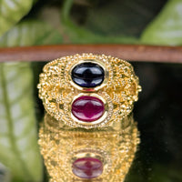 12K Gold Ruby & Onyx Cabochon Ring - Size 7.75