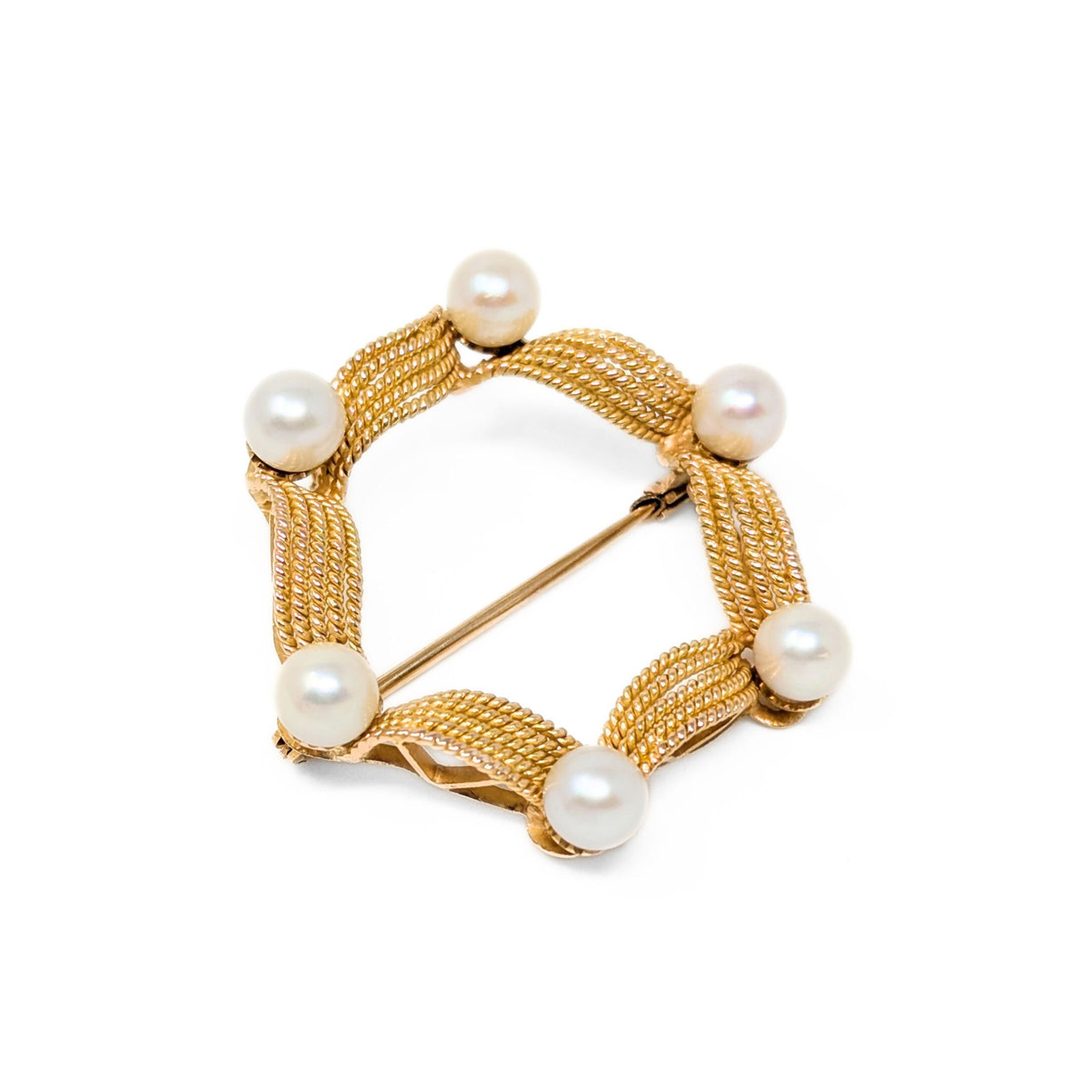 17K Gold Hexagonal Pearl Wreath Brooch