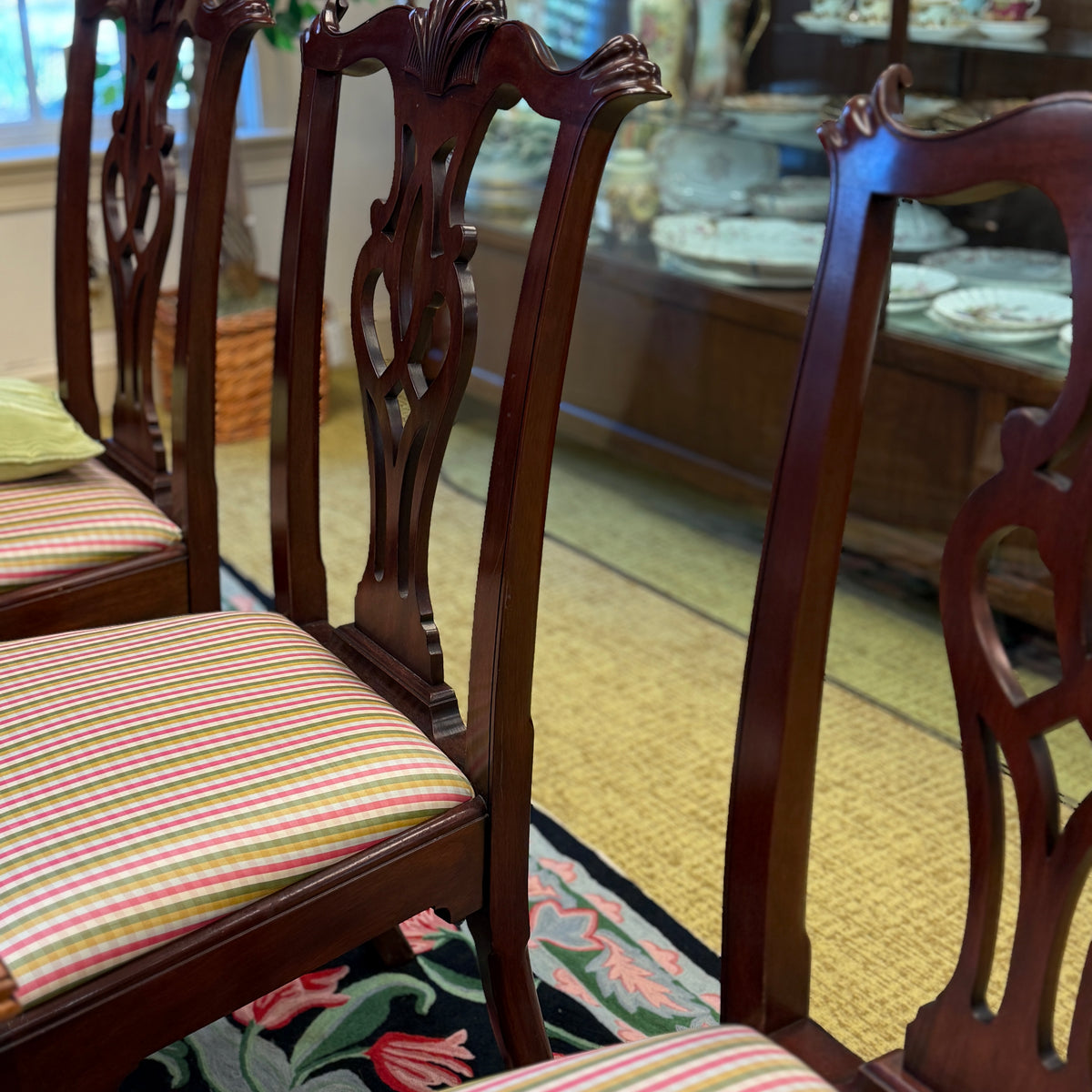 Henkel Harris 1992 #1125/112A Mahogany Claw Foot Dining Chairs (8)