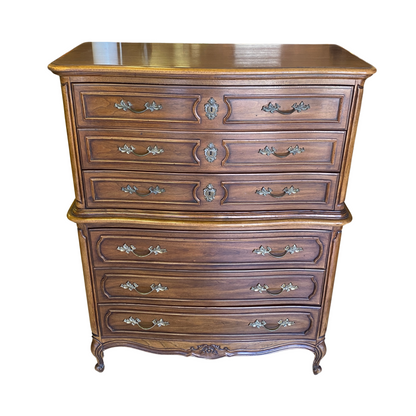 Thomasville French Court Chest on Chest