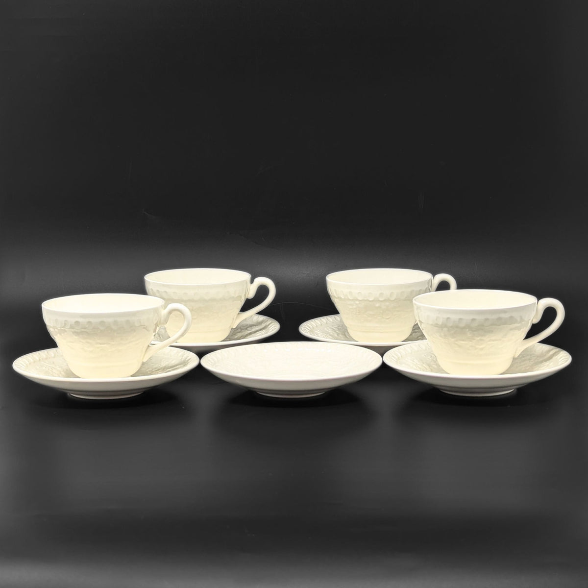 Wedgwood "Wellesley" 9pc Footed Cup & Saucer Set