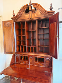 Reproduction Updyke Blockfront Mahogany Winterthur Desk