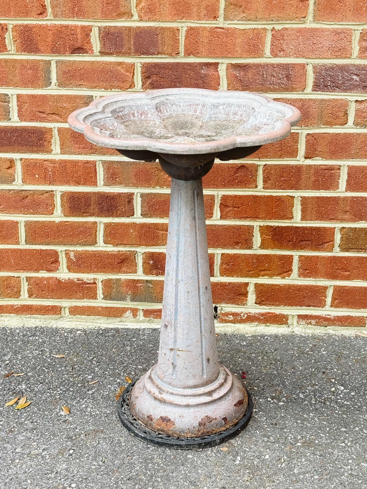 Virginia Metalcrafters Garden Bird Bath