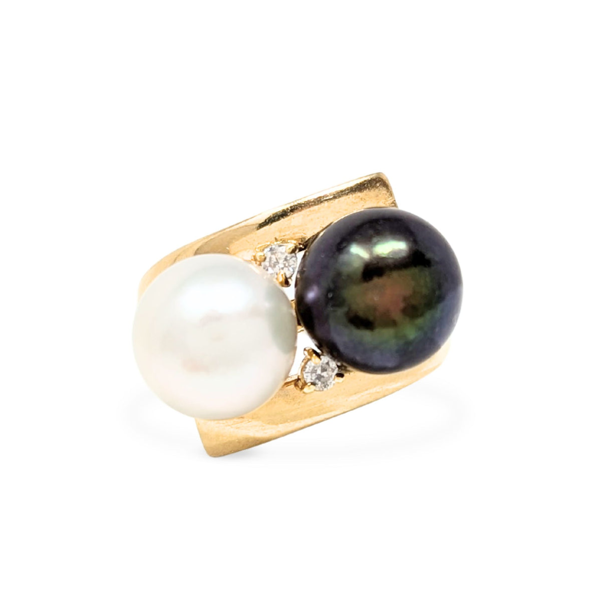 18K Gold, Pearl, & Diamond Ring - Size 4.5