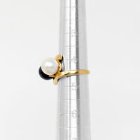 18K Gold, Pearl, & Diamond Ring - Size 4.5