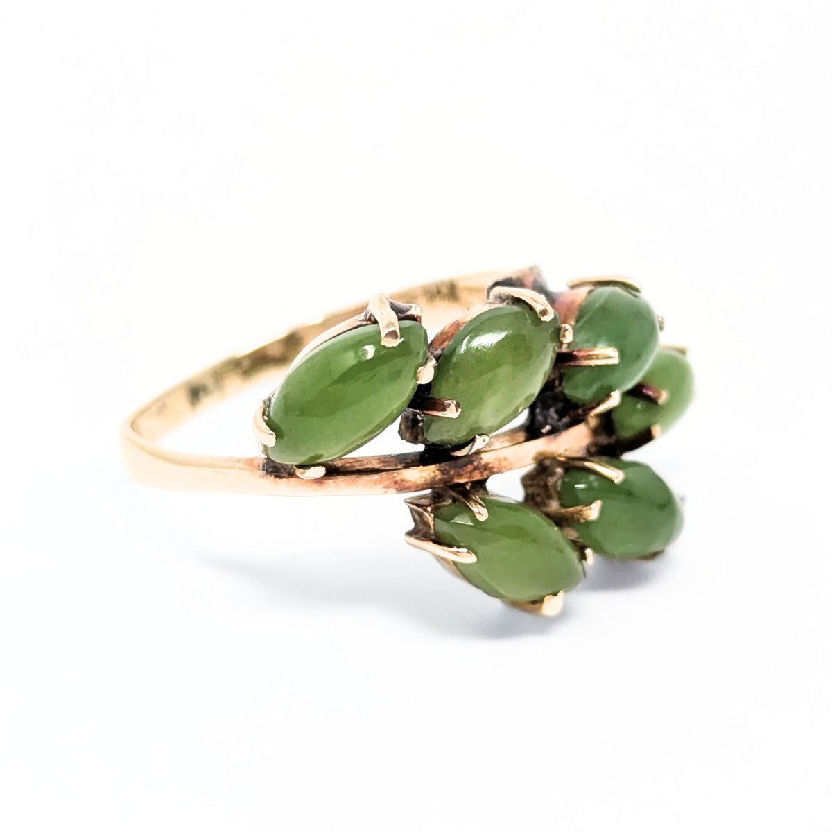Vintage 14K Gold Jade Ring - Size 7.25