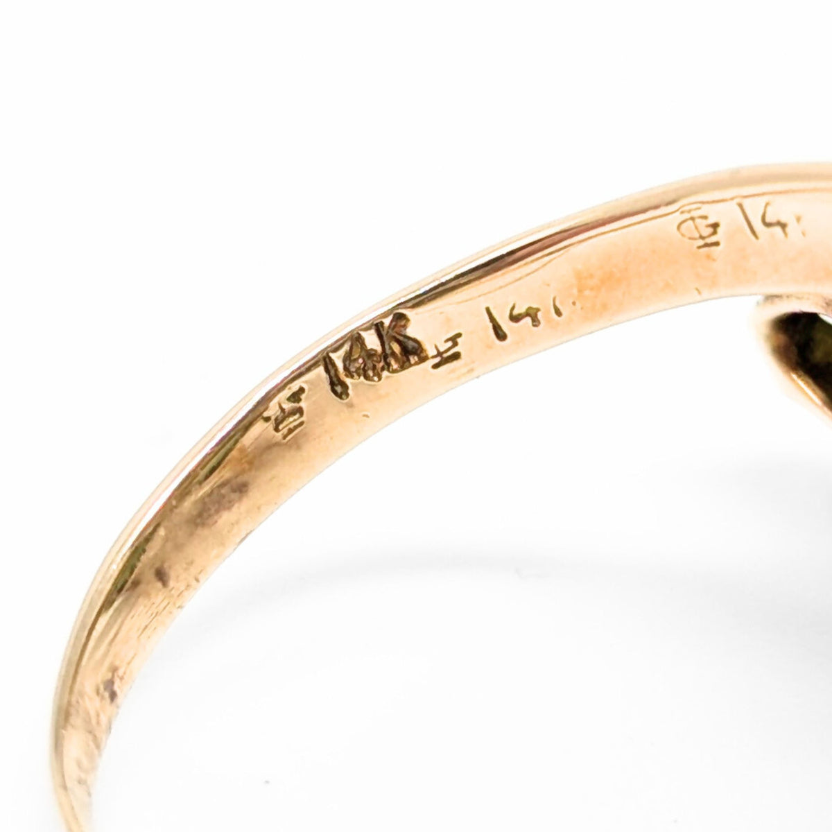 Vintage 14K Gold Jade Ring - Size 7.25