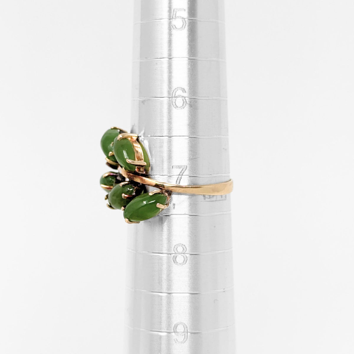 Vintage 14K Gold Jade Ring - Size 7.25