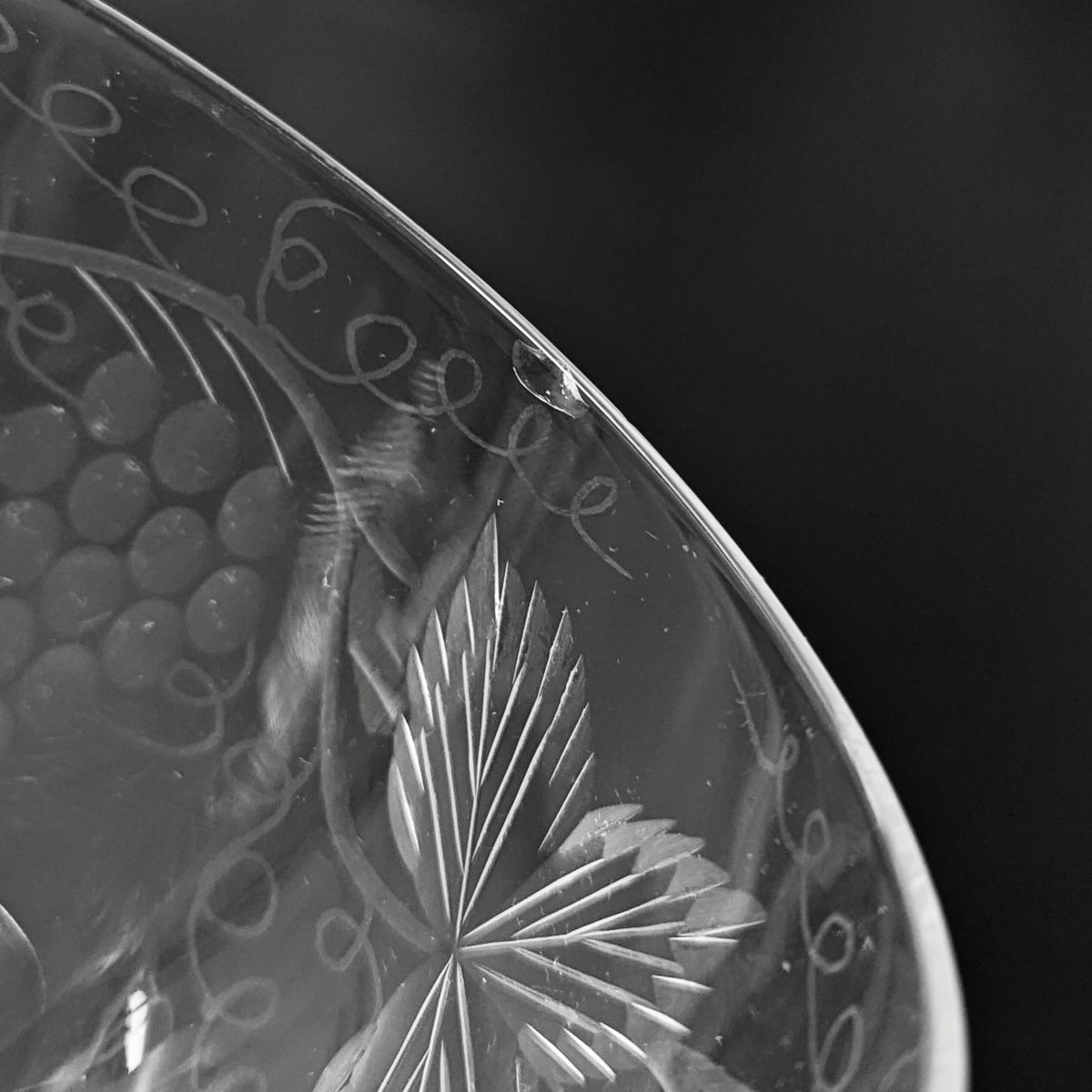Pairpoint Glass Water Goblets w/ Etched Grapes, Vines & Leaves (9)