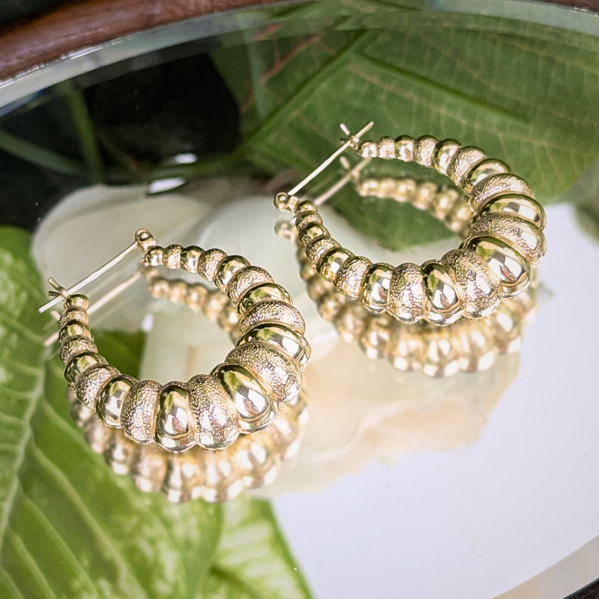 14K Gold Textured/Polished 29mm Shrimp Hoop Earrings
