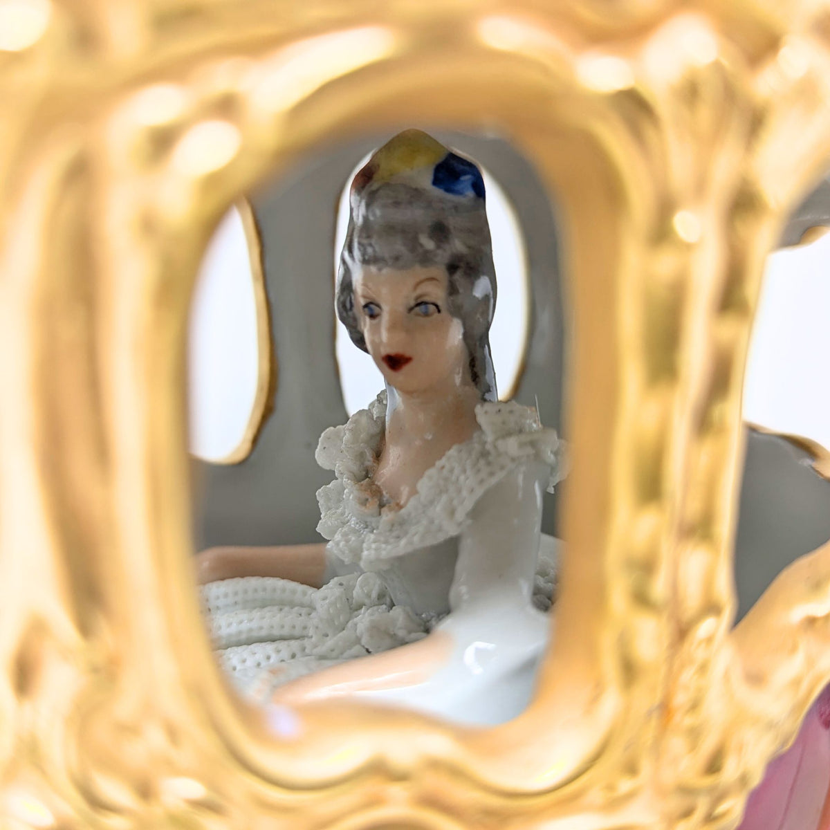Sandizell Dresden "The Princess's Departure" Porcelain Figurine (13.75")