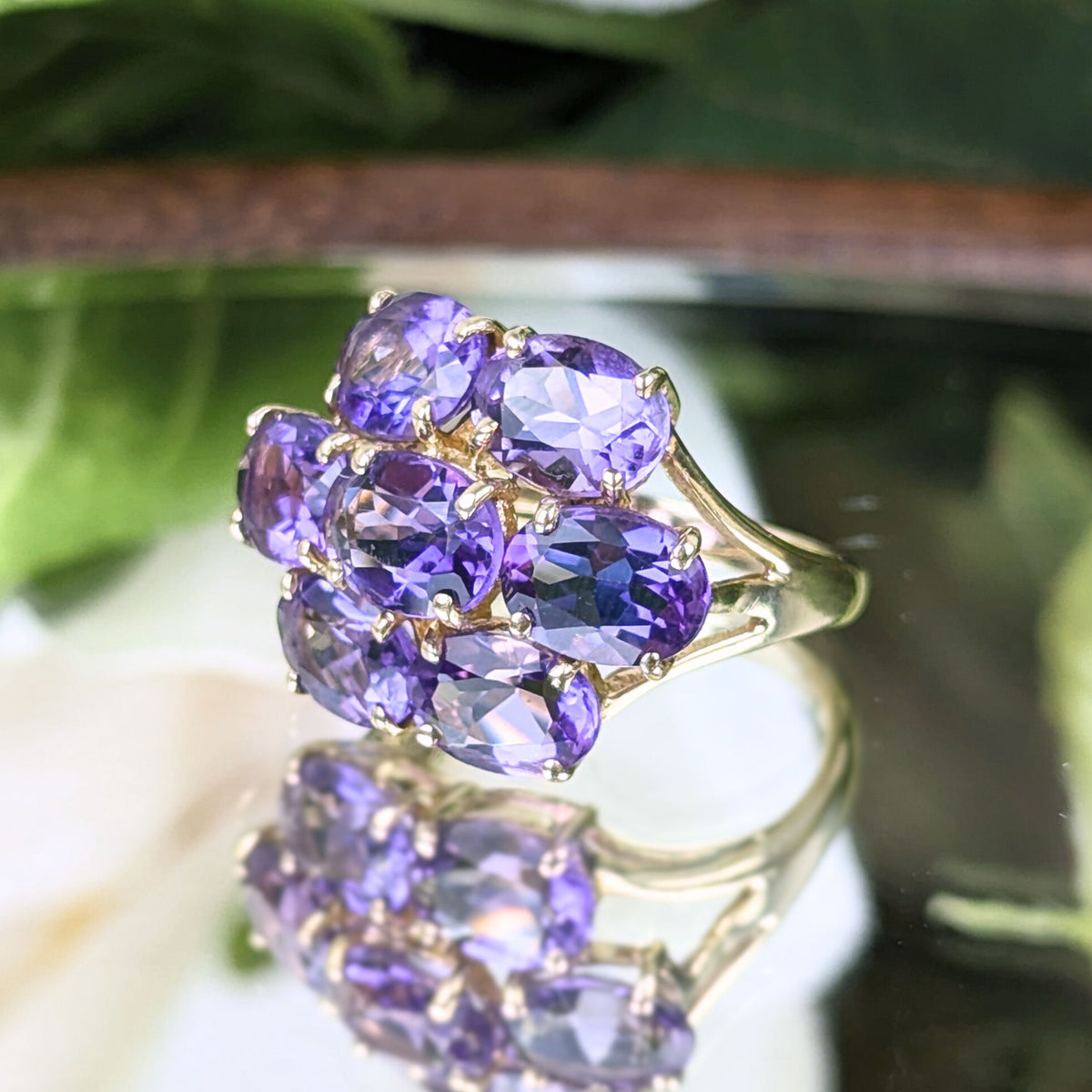 10K Gold Amethyst Flower Ring - Size 6.75
