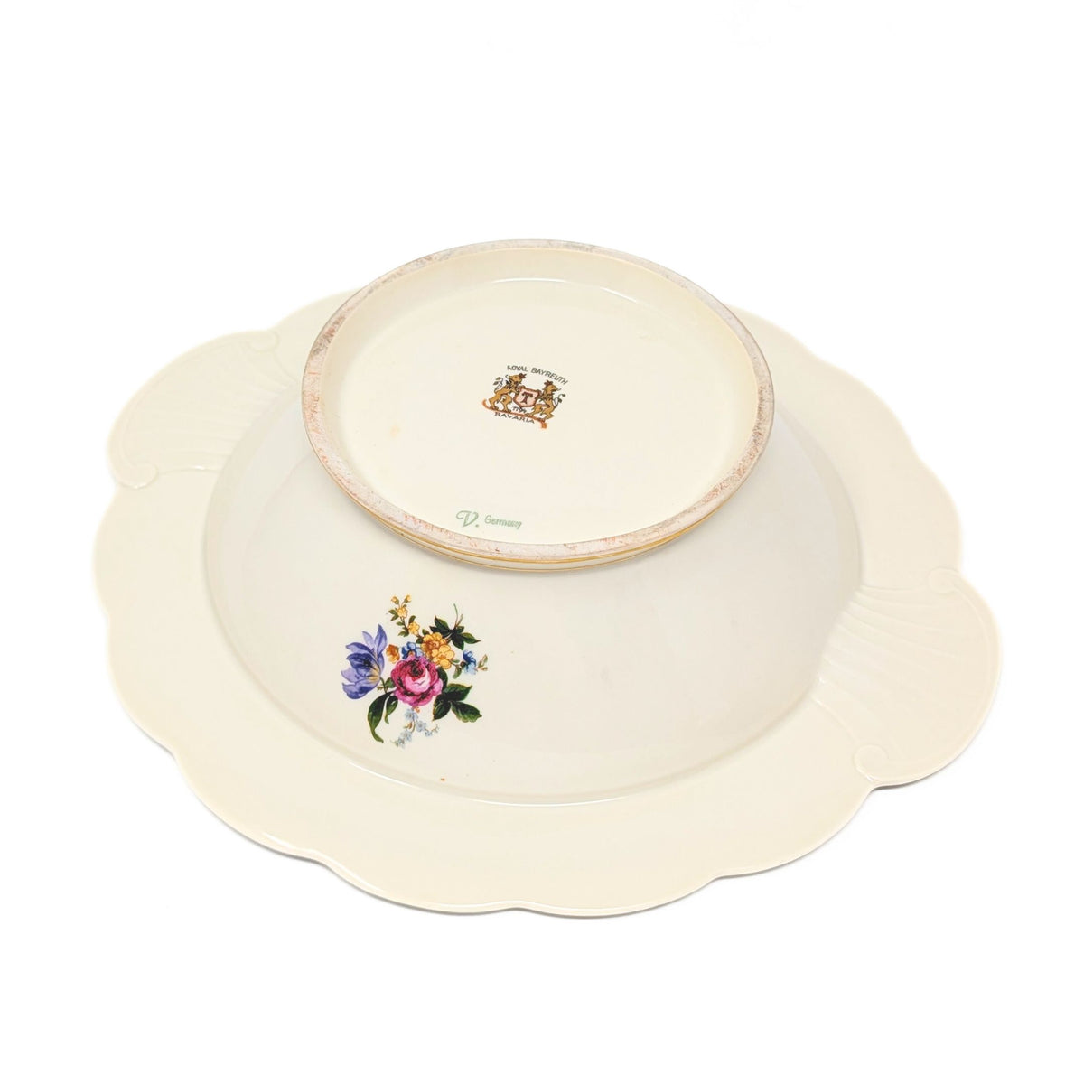 Royal Bayreuth Germany "Nurenberg" Round Covered Vegetable