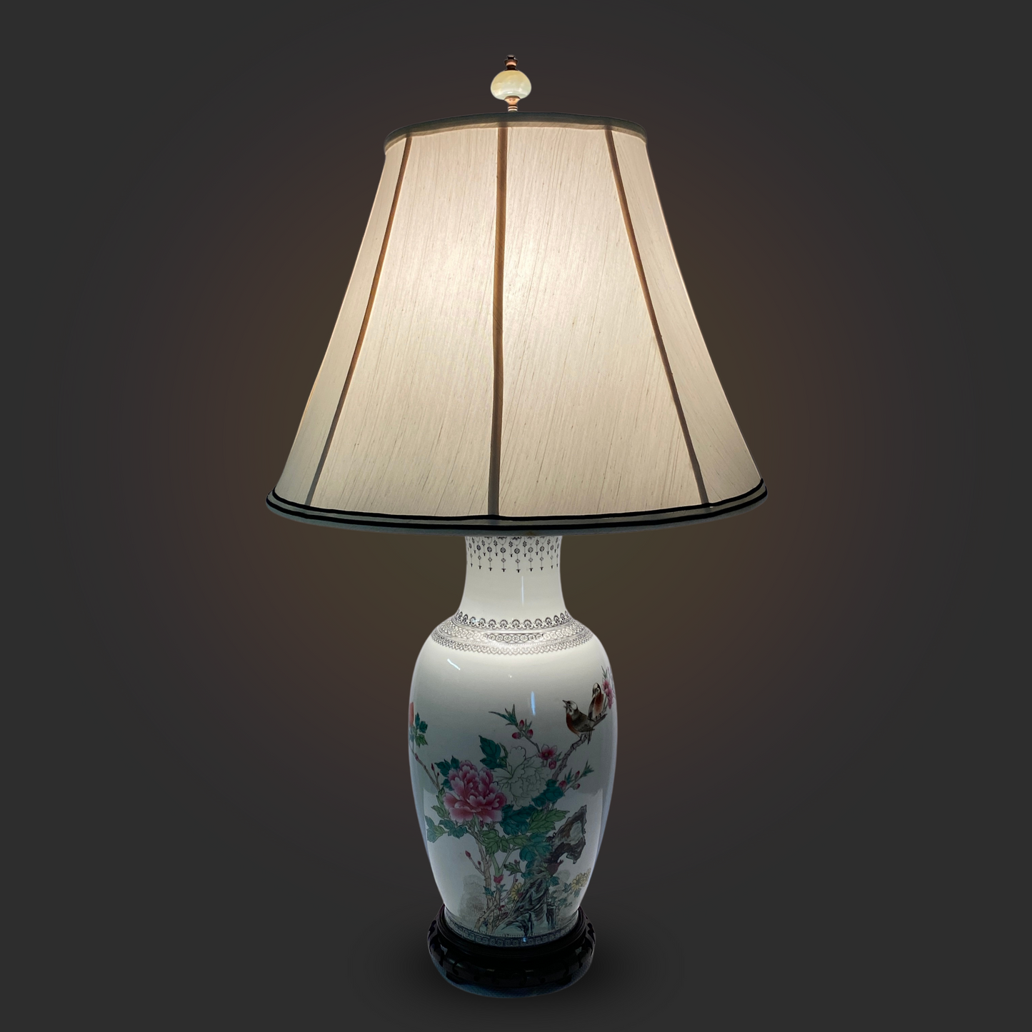Vintage Chinese Famille Porcelain Vase Lamp