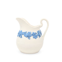 Wedgwood "Lavender on Cream" Shell Edge 8pc Coffee Set