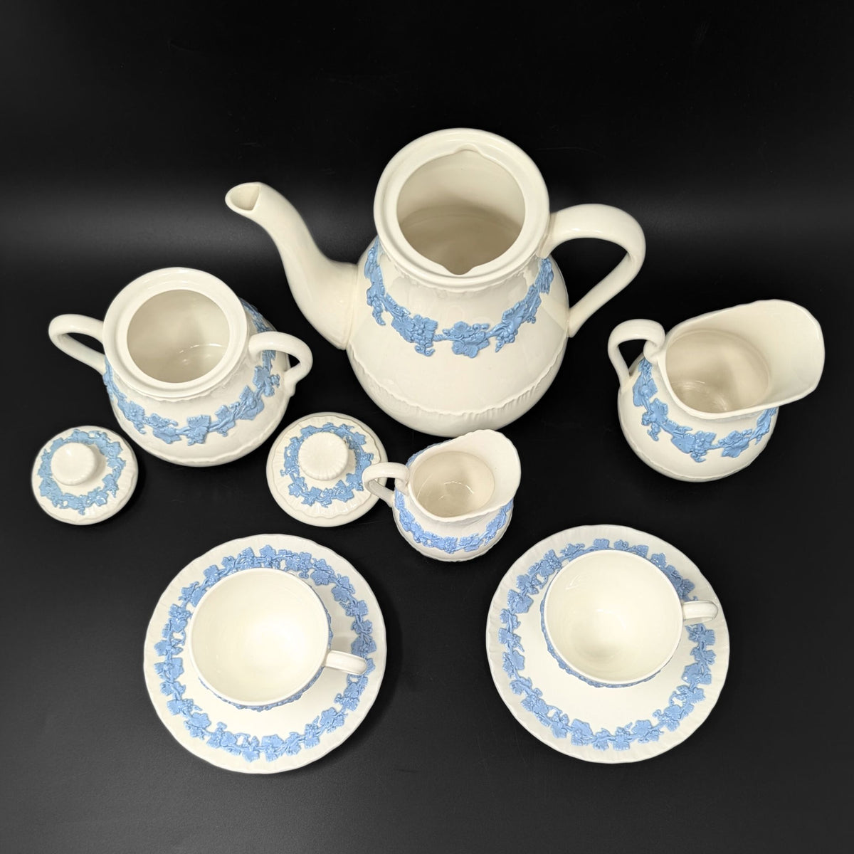 Wedgwood "Lavender on Cream" Shell Edge 8pc Coffee Set