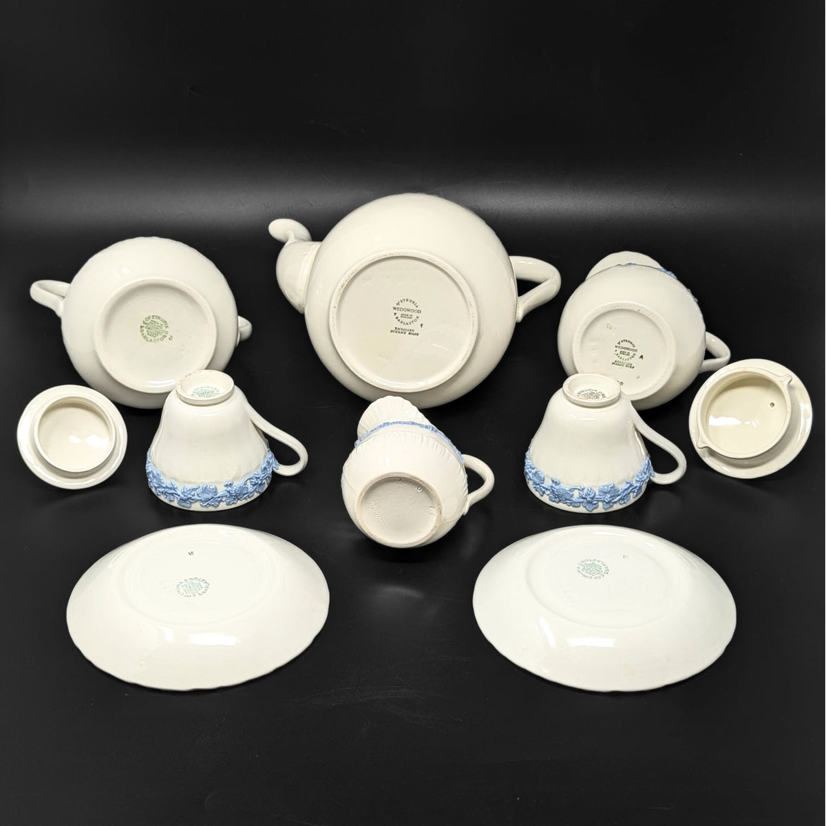 Wedgwood "Lavender on Cream" Shell Edge 8pc Coffee Set