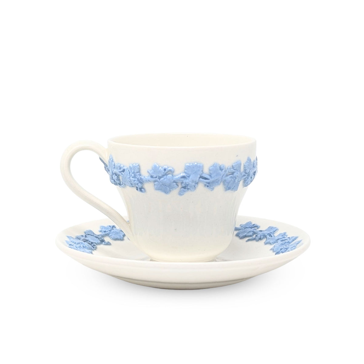 Wedgwood "Lavender on Cream" Plain Edge 8pc Demitasse Cup & Saucer Set