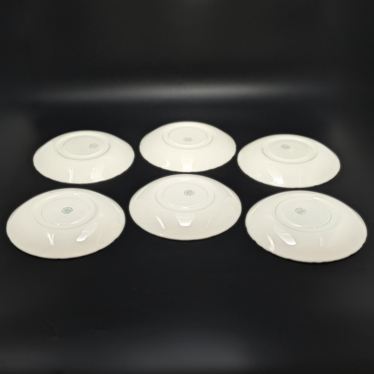 Wedgwood "Lavender on Cream" Shell Edge 12pc Flat Cream Soup Bowl & Saucer Set