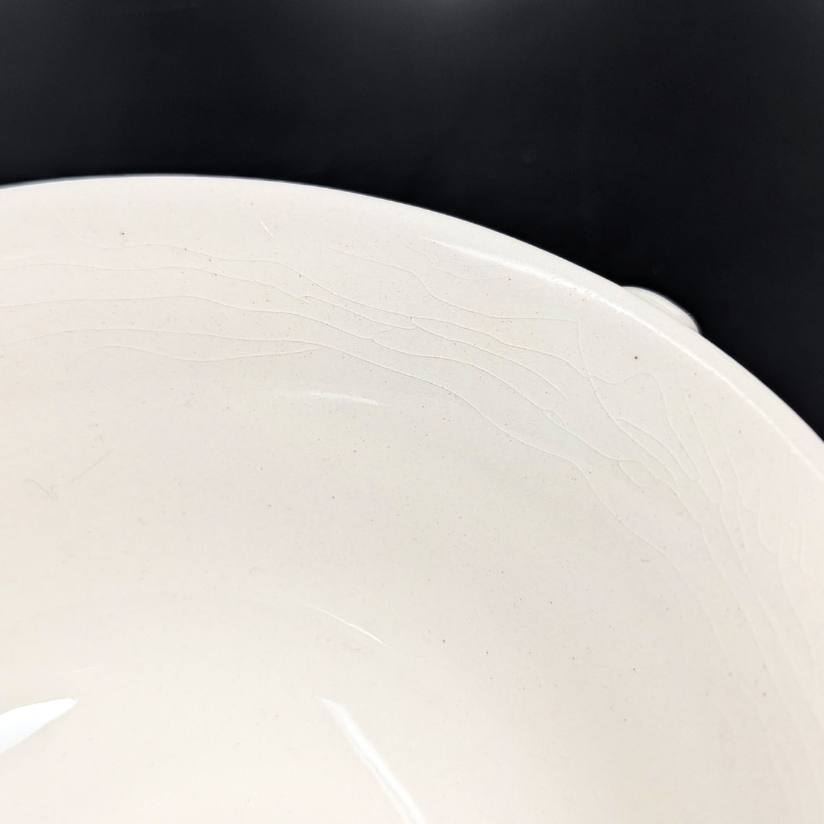 Wedgwood "Lavender on Cream" Shell Edge 12pc Flat Cream Soup Bowl & Saucer Set