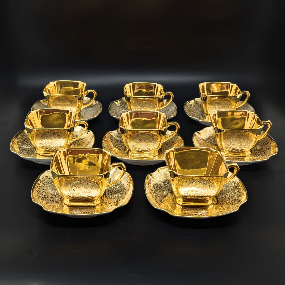 Arzberg "ARZ35" 24K Gold & Platinum Plated 35pc China Set