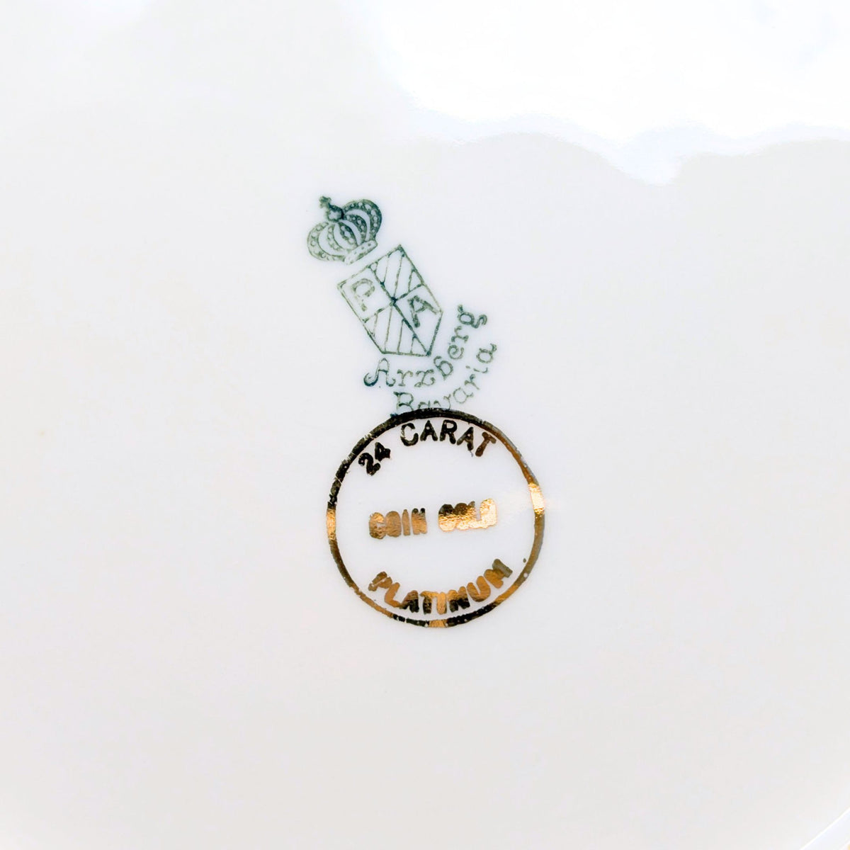 Arzberg "ARZ35" 24K Gold & Platinum Plated 35pc China Set