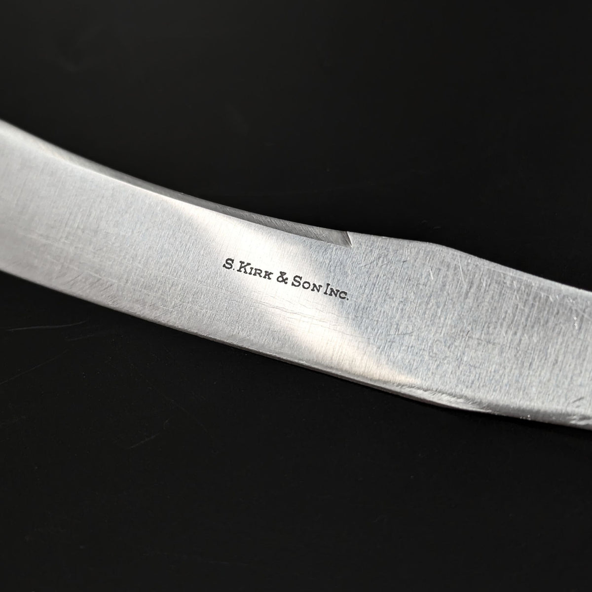 S. Kirk & Son Inc. "Repoussé" Sterling Silver/ Stainless Blade 2pc Carving Set