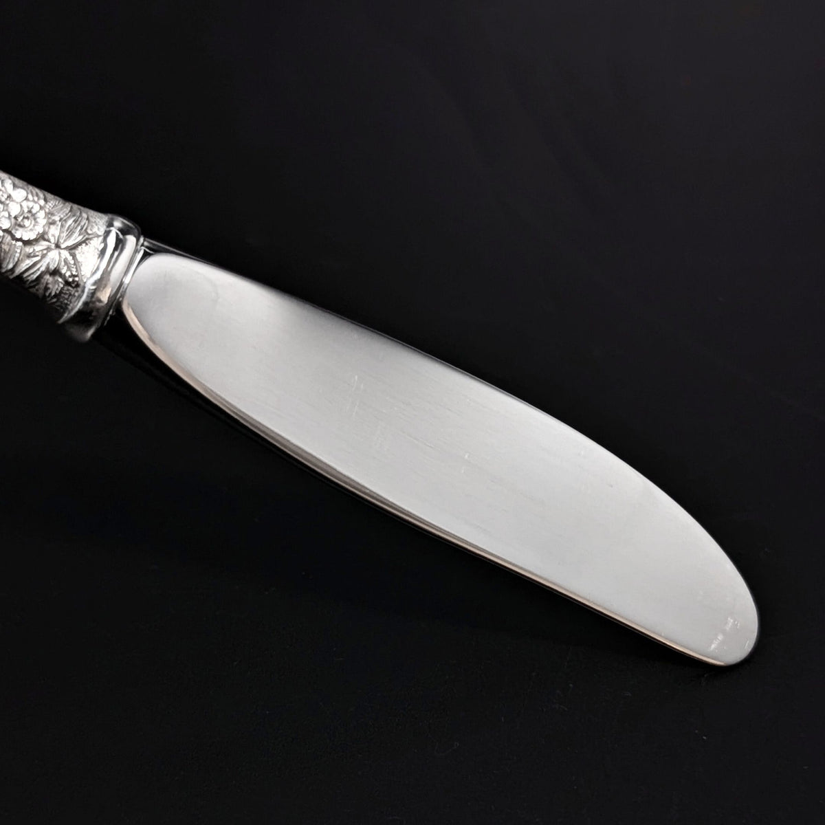 Kirk Stieff "Repoussé" Sterling Silver & Stainless Blade Butter Spreader