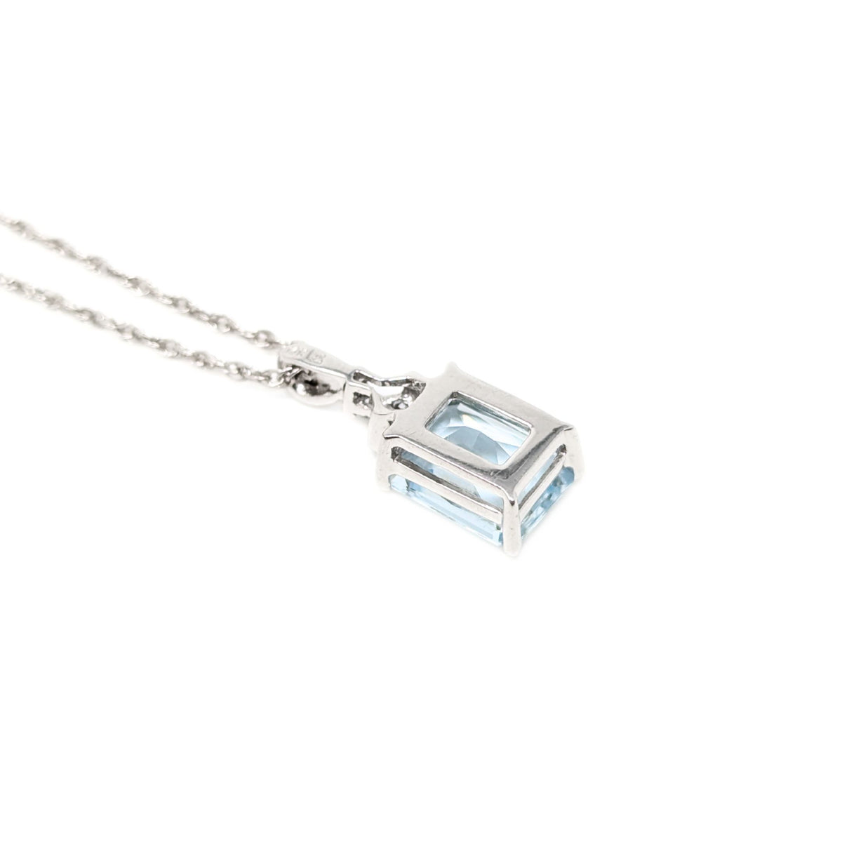 13K White Gold Aquamarine & Diamond 18” Pendant Necklace