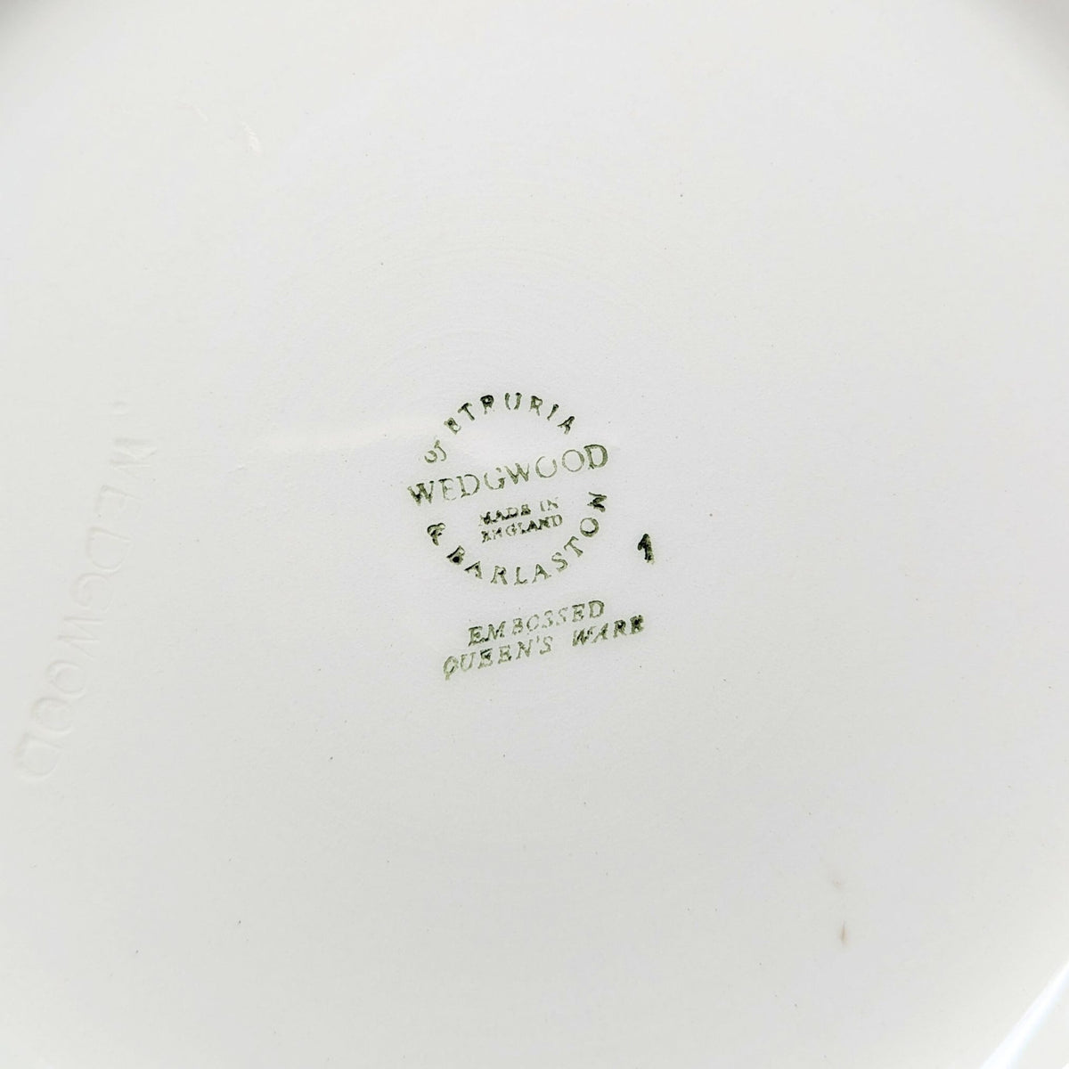Wedgwood "Lavender on Cream" 10" Large Salad Serving Bowl