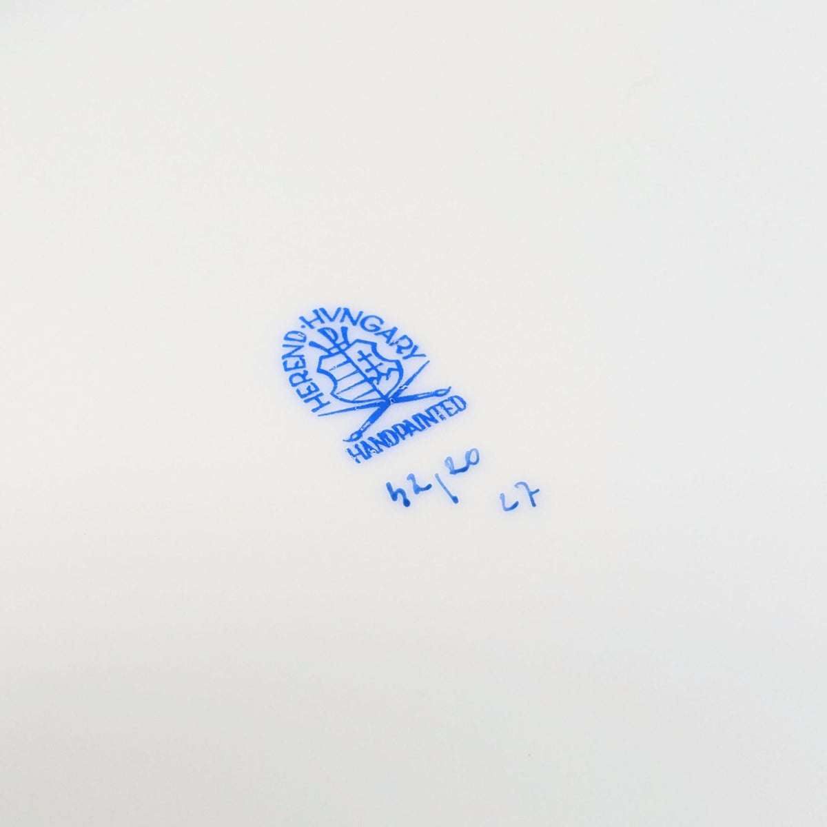 Herend "Rothschild Bird" Covered Vegetable Dish, Bird Finial