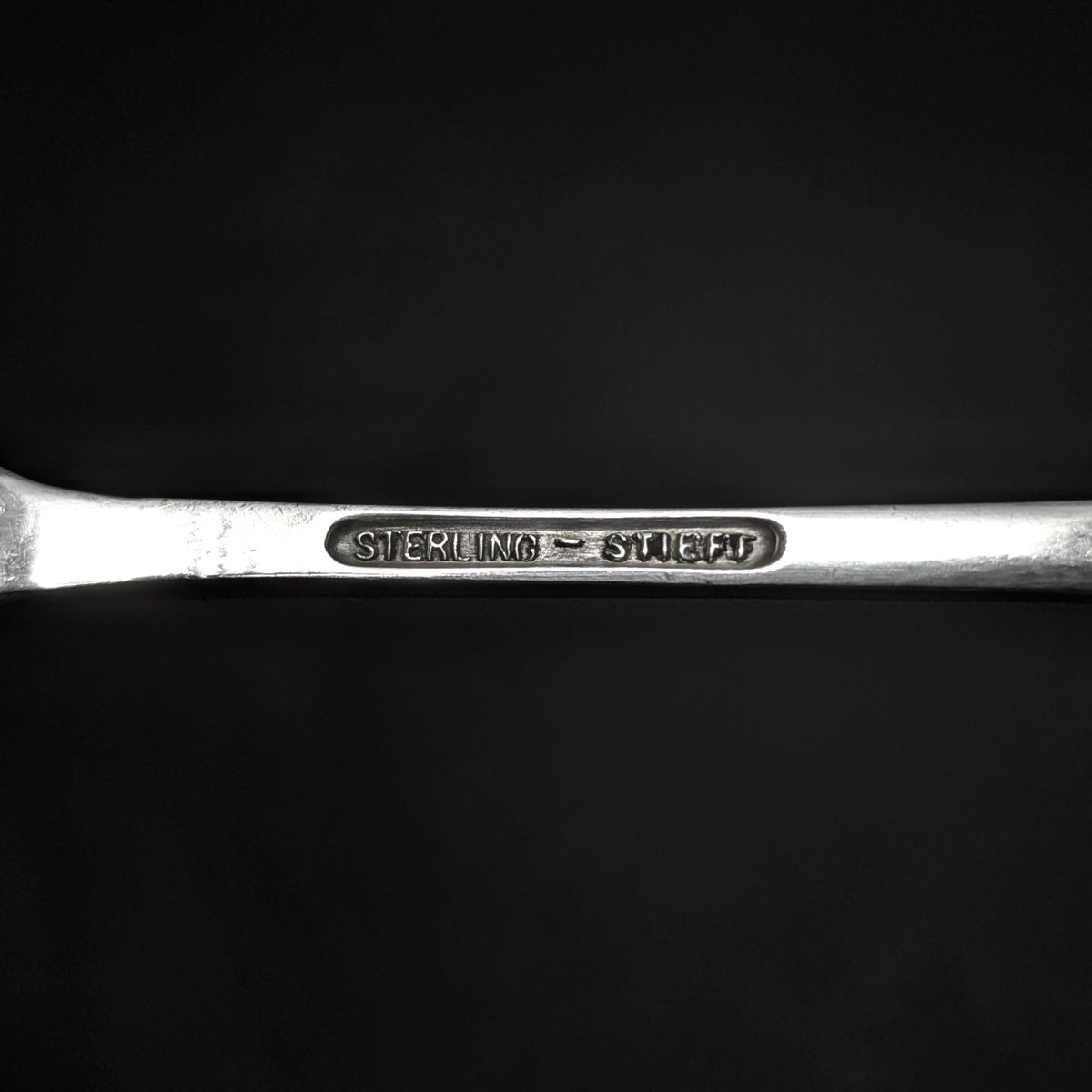 Stieff "Williamsburg Shell" Sterling Silver Teaspoon