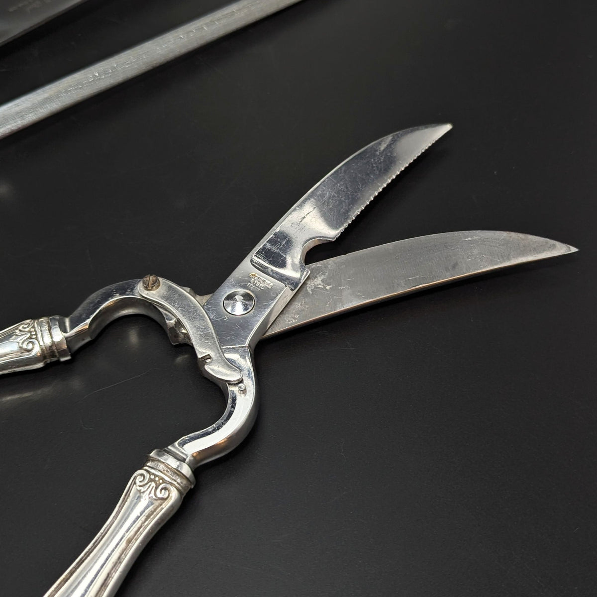 Web "Ancestry" Sterling Silver-Handled 4-piece Carving Set