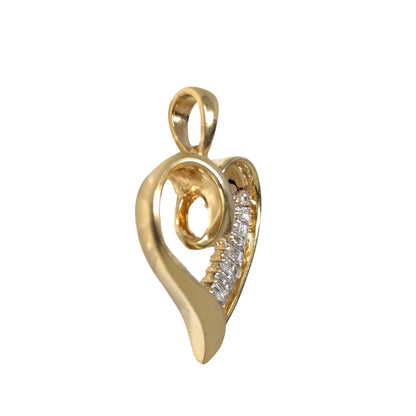 14K Gold Baguette Diamond Heart Pendant