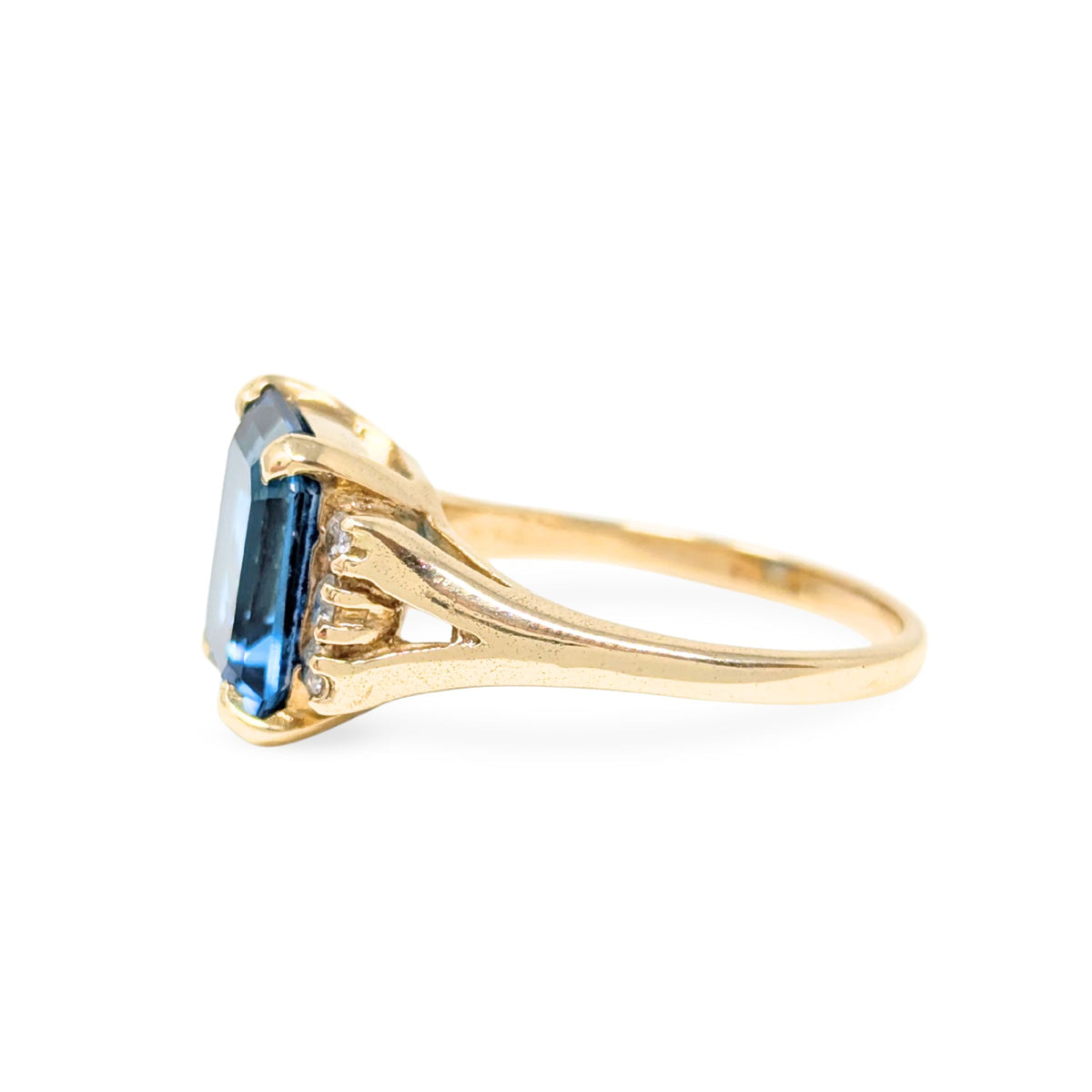14K Gold Blue Topaz & Diamond Ring - Size 8.5