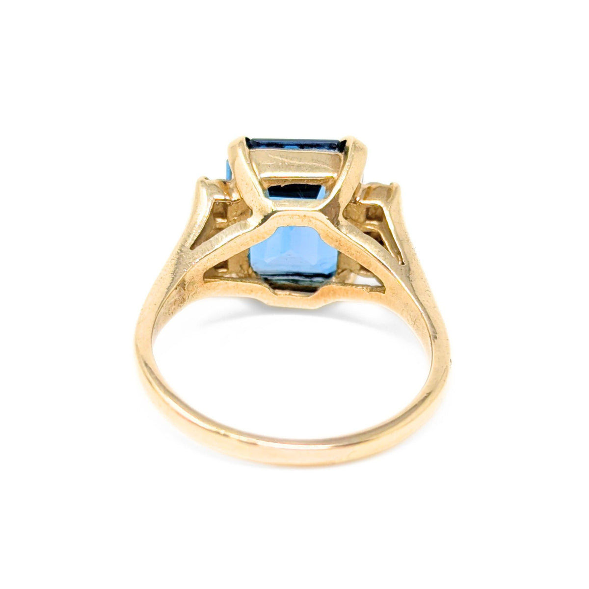 14K Gold Blue Topaz & Diamond Ring - Size 8.5