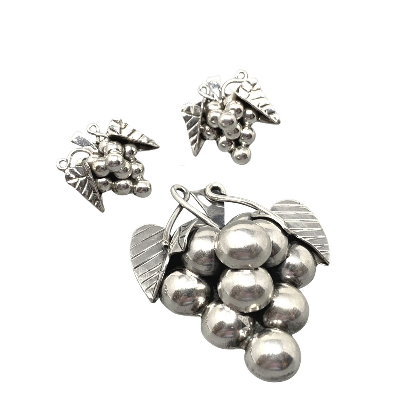 Carlo Sterling Silver Grape Brooch/ Pendant & Earrings Set