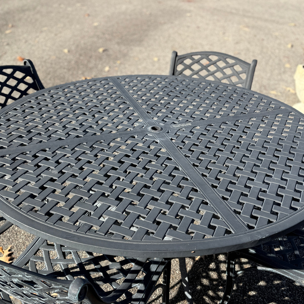 Hanamint "Newport" Aluminum Table & Chair Set