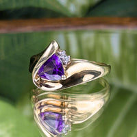 10K Gold Trillion Cut Amethyst & Diamond Wave Ring - Size 6