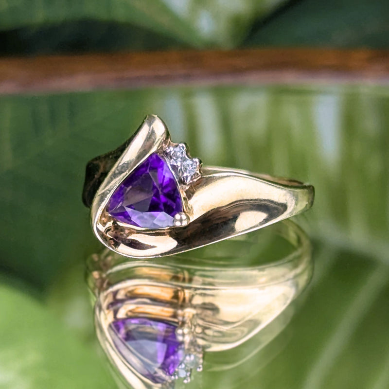 10K Gold Trillion Cut Amethyst & Diamond Wave Ring - Size 6