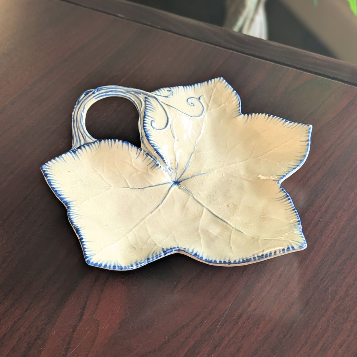 J. Palin Thorley Colonial Williamsburg VA 1955 Vine Leaf Dish