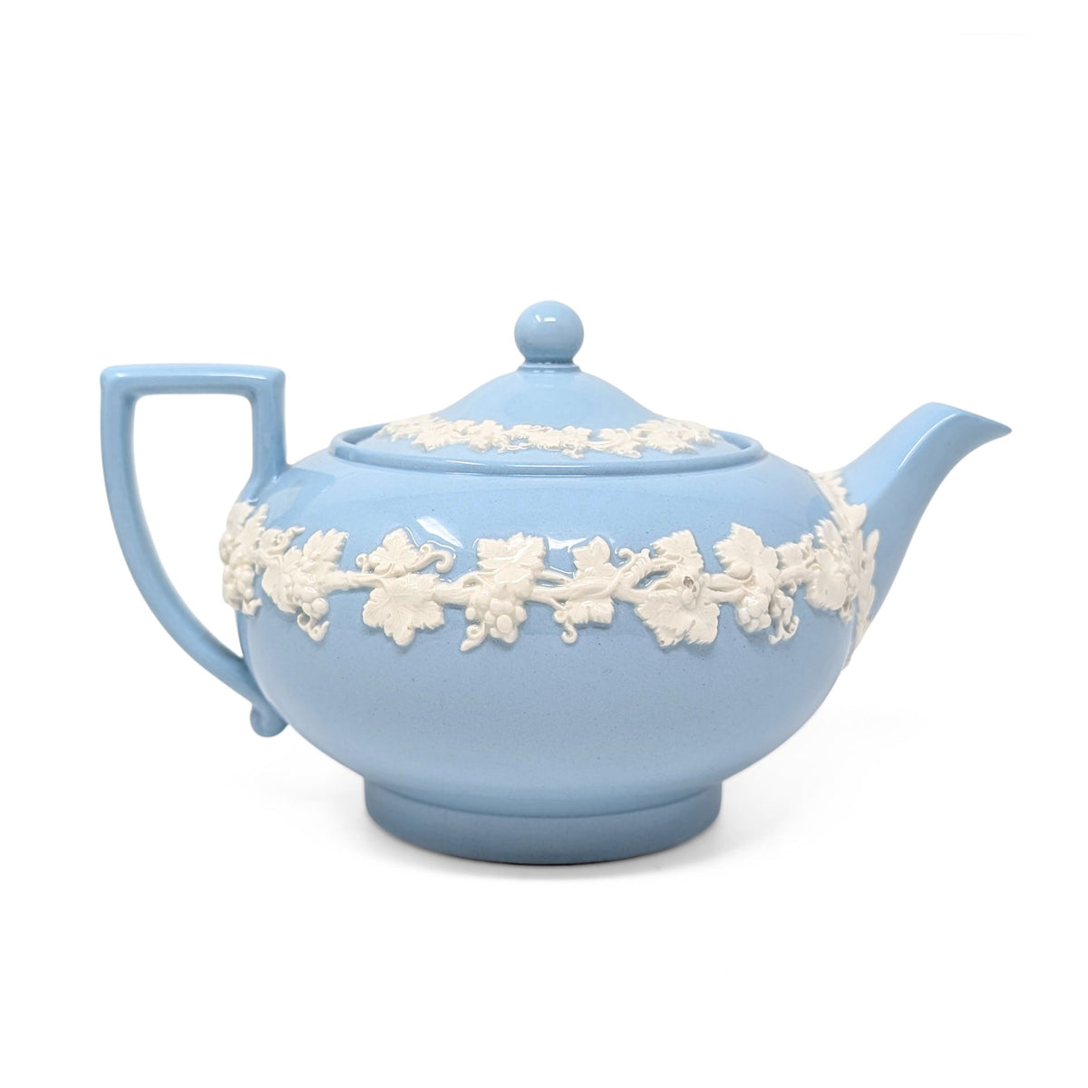 Wedgwood Queensware Cream Color on Lavender Teapot, Smooth Edge