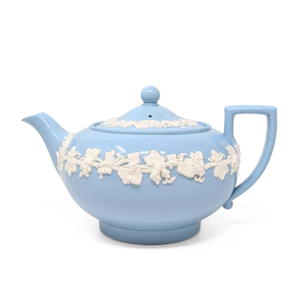 Wedgwood Queensware Cream Color on Lavender Teapot, Smooth Edge
