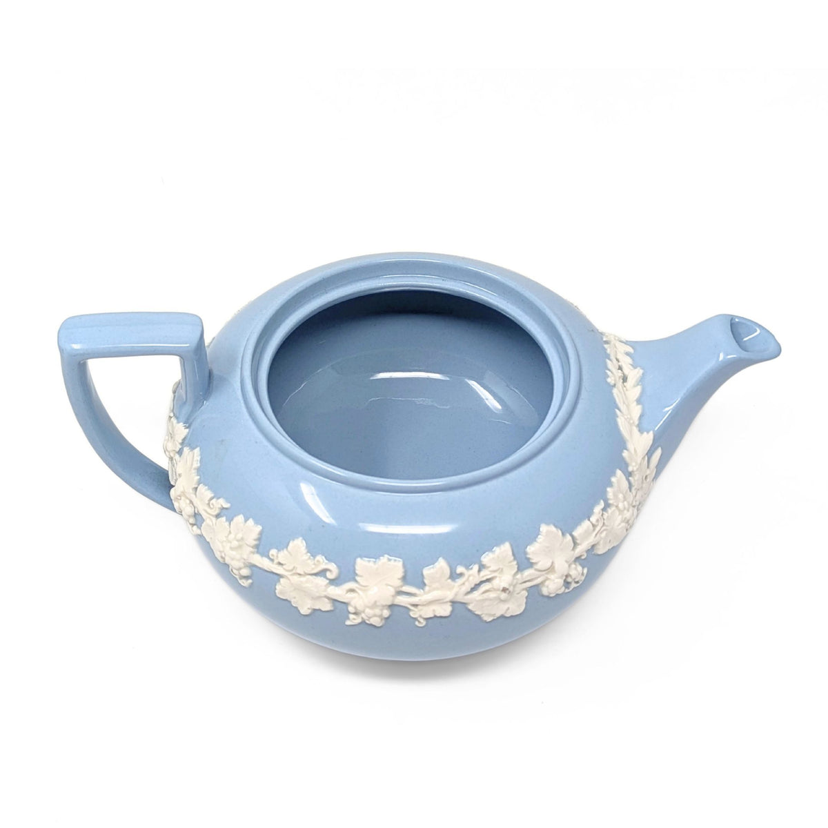 Wedgwood Queensware Cream Color on Lavender Teapot, Smooth Edge