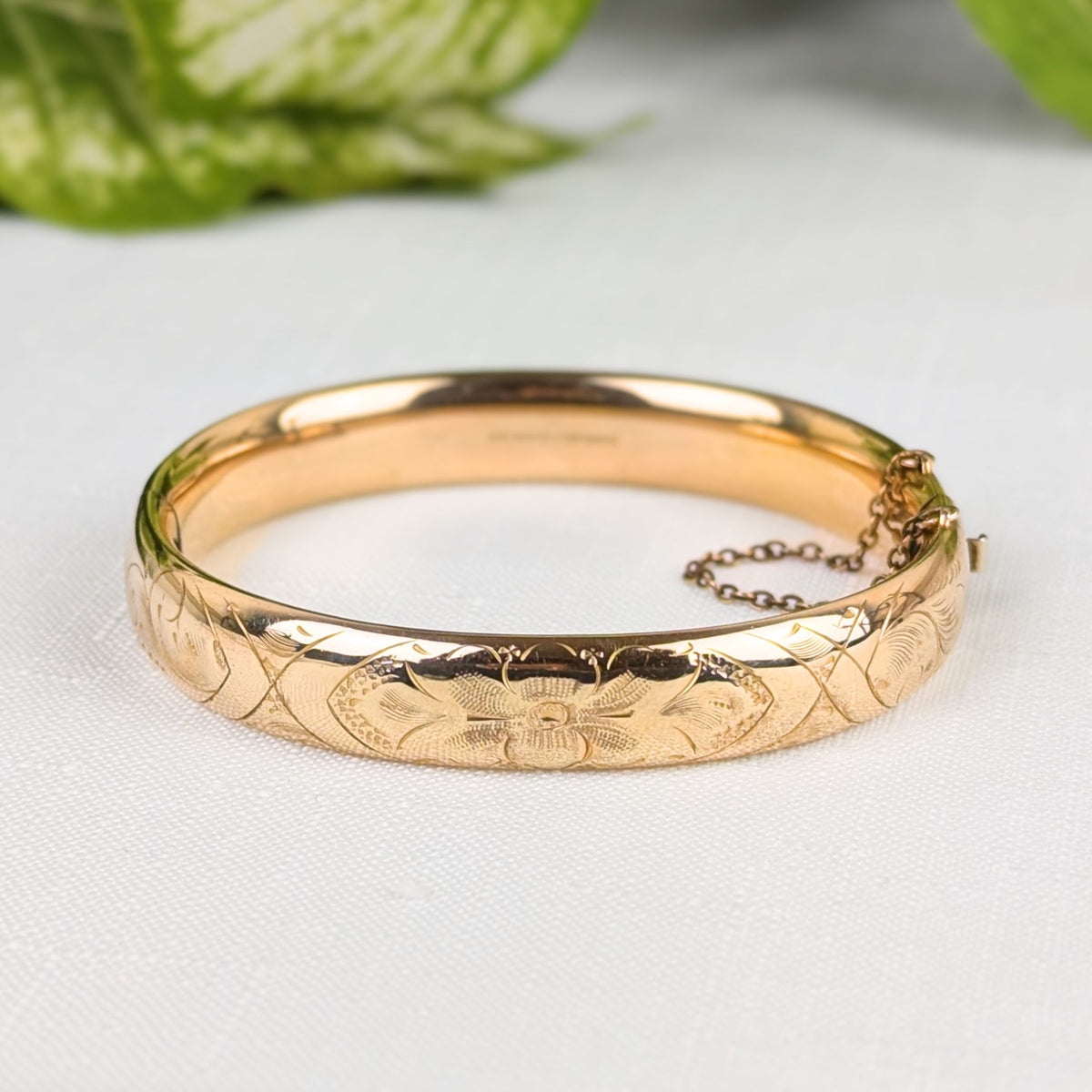 Hayward Victorian 11mm 12K Gold Filled Repousse Hinged Bangle Bracelet