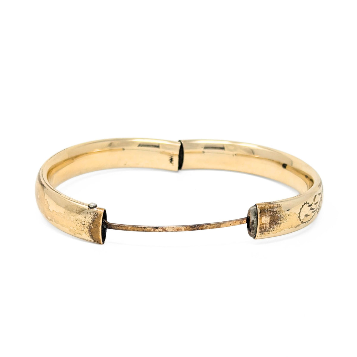 Craftmere 1950’s Cartouche Etched 10.6mm Hinged Bangle Bracelet