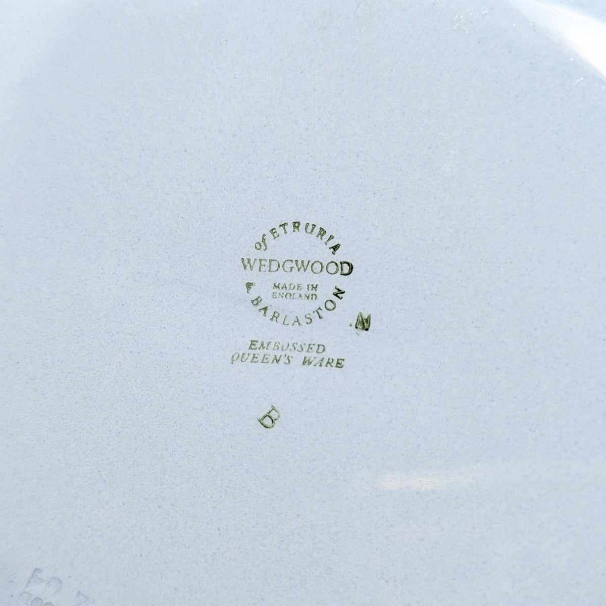 Wedgwood Queensware Cream Color on Lavender Oval Vegetable Bowls (Pair)