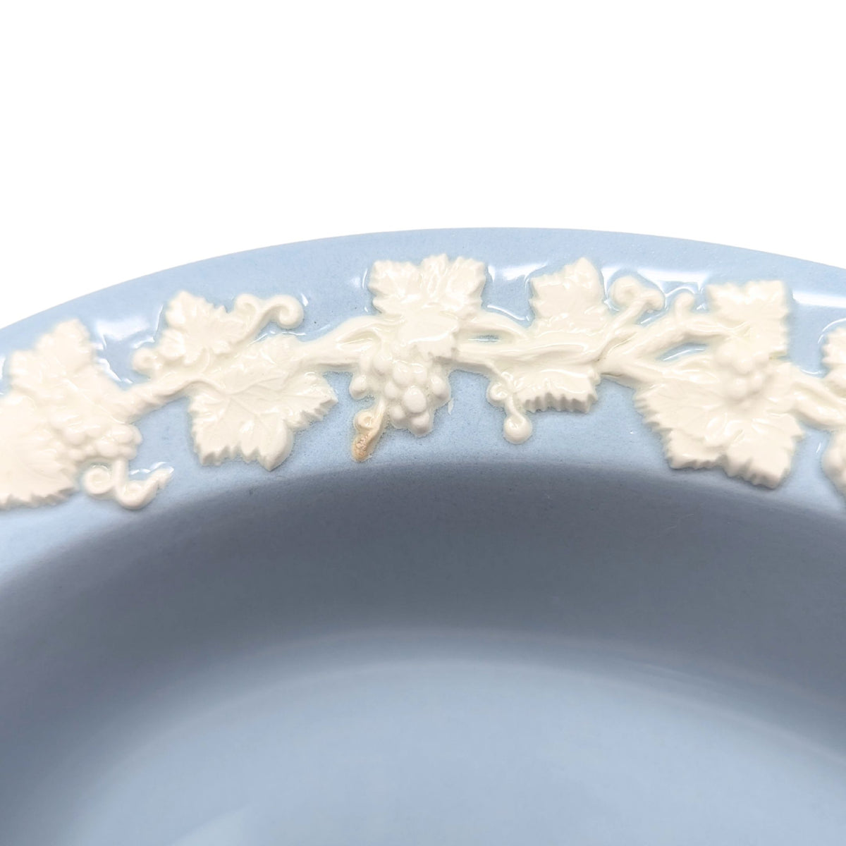 Wedgwood Queensware Cream Color on Lavender Oval Vegetable Bowls (Pair)