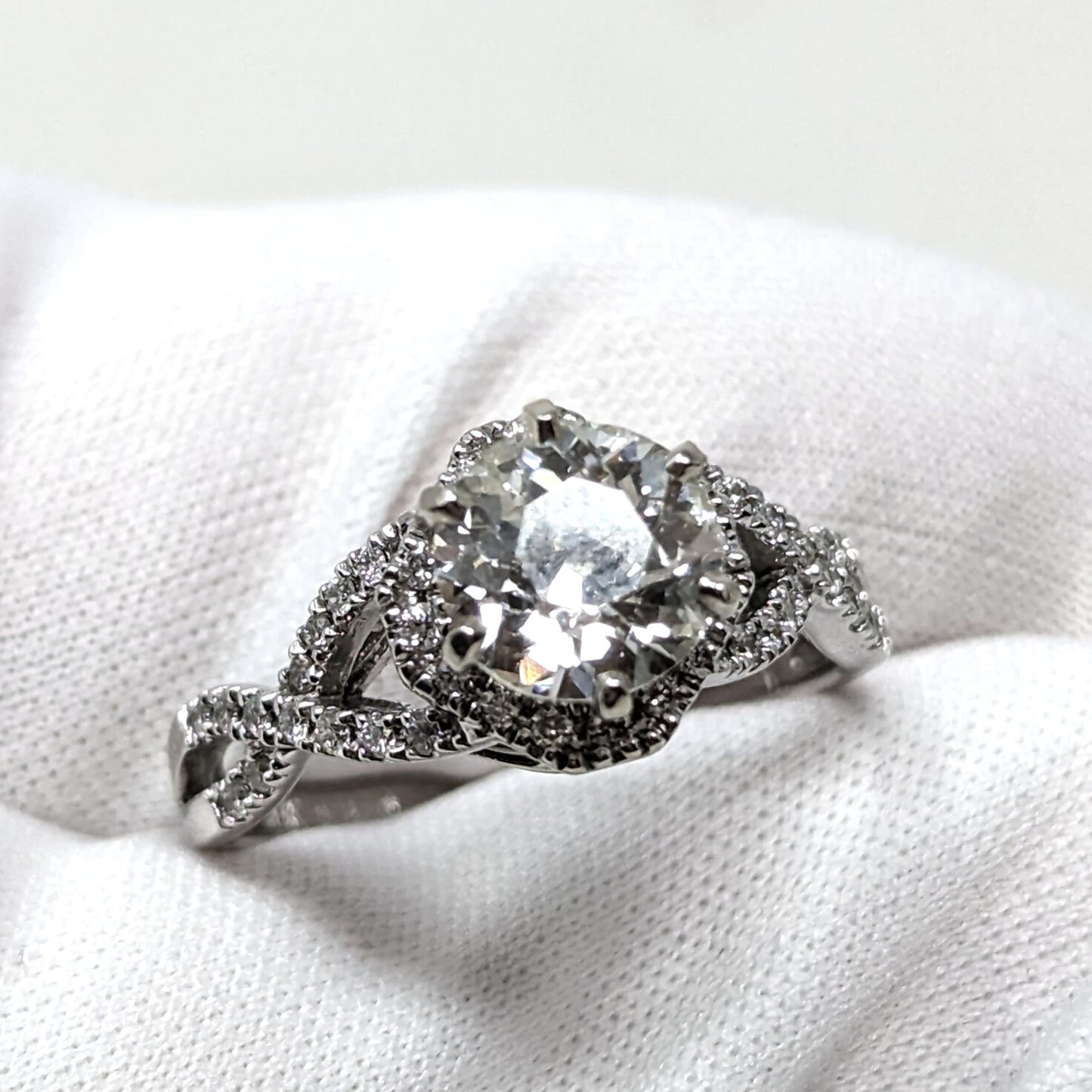 14K White Gold Antique 1.91tcw Diamond Wedding Ring Set